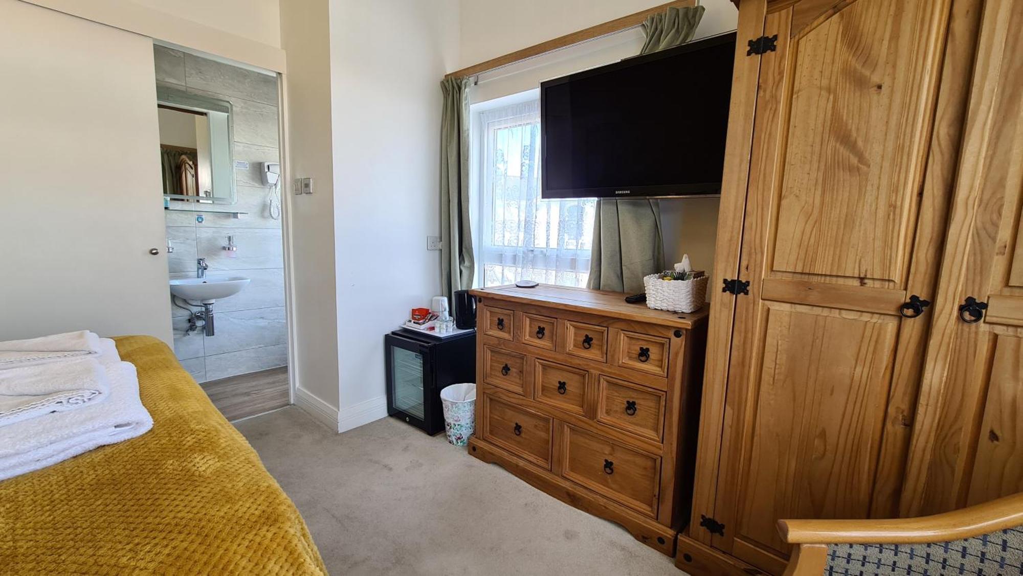 The Torland - Paignton Seafront - Free Parking, All Rooms En-Suite Bagian luar foto